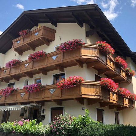 Gaestehaus Neuhauser زيل أم زيلر المظهر الخارجي الصورة