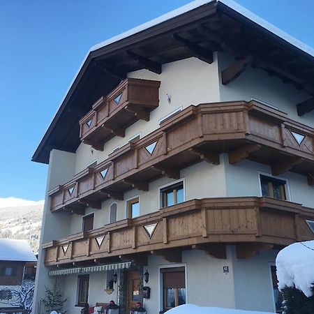 Gaestehaus Neuhauser زيل أم زيلر المظهر الخارجي الصورة