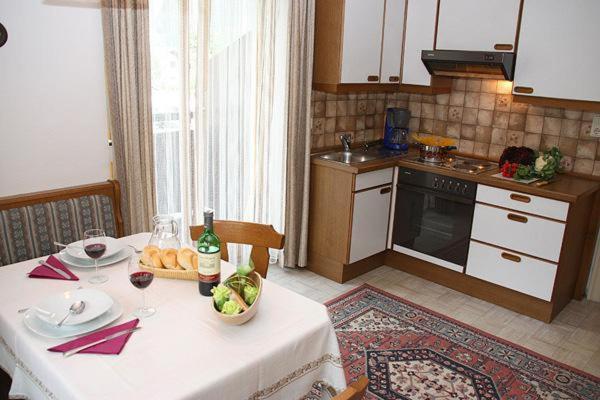 Gaestehaus Neuhauser زيل أم زيلر المظهر الخارجي الصورة