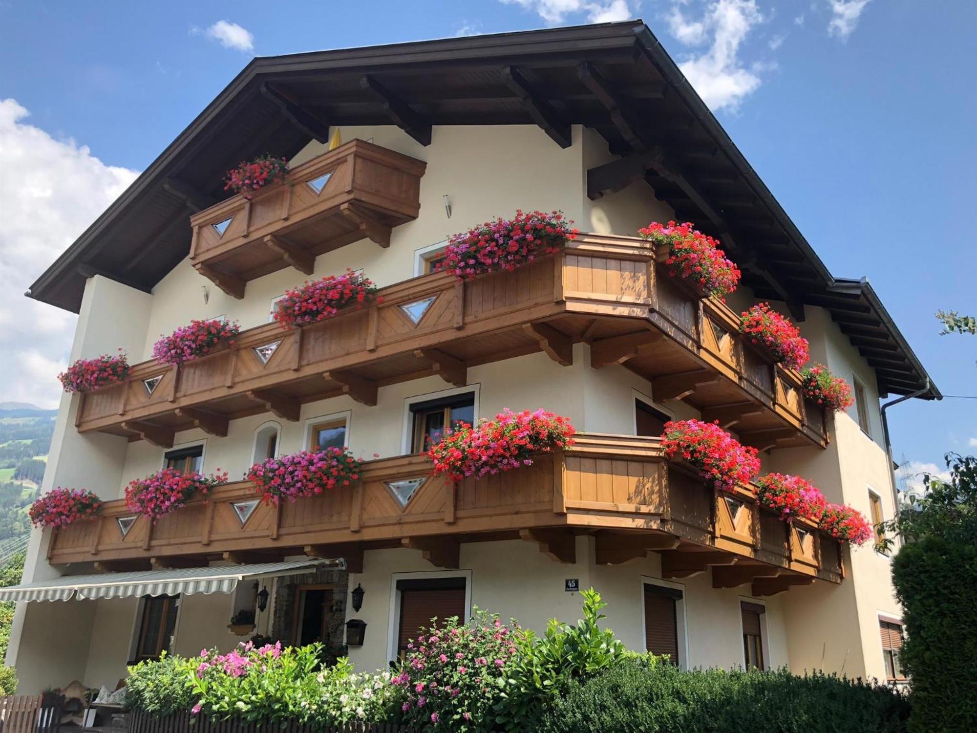 Gaestehaus Neuhauser زيل أم زيلر المظهر الخارجي الصورة