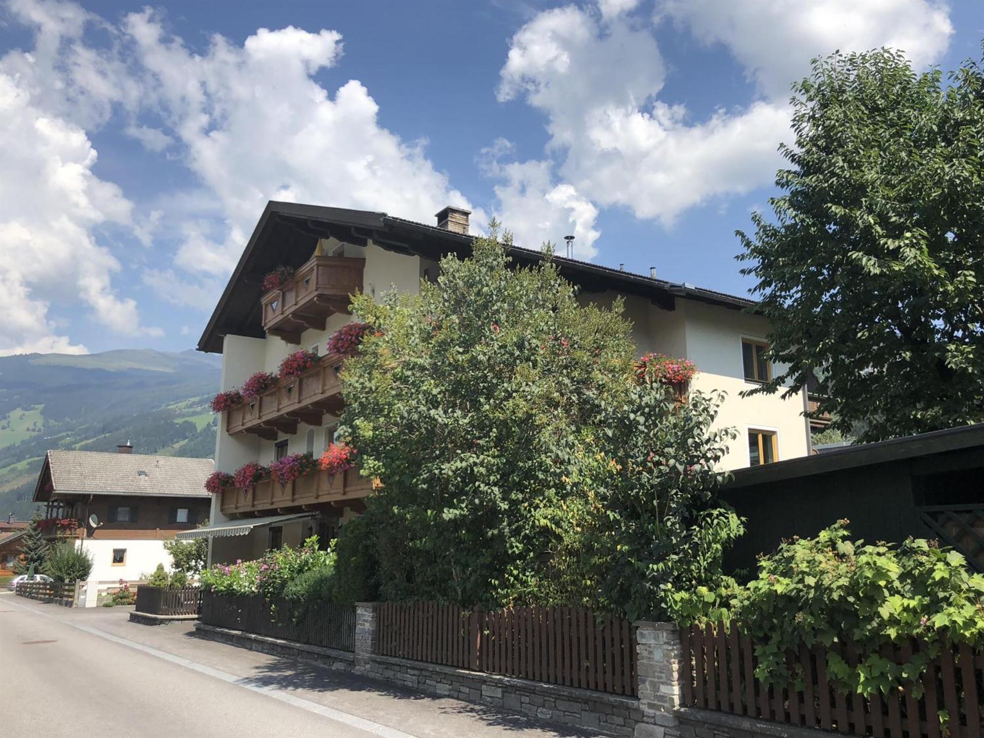 Gaestehaus Neuhauser زيل أم زيلر المظهر الخارجي الصورة