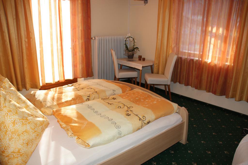 Gaestehaus Neuhauser زيل أم زيلر الغرفة الصورة